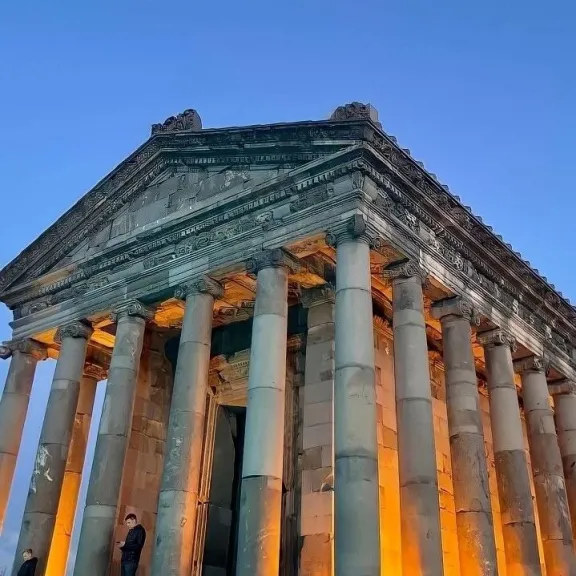 Фотография 2 - Храм Гарни, Монастырь Гегард 